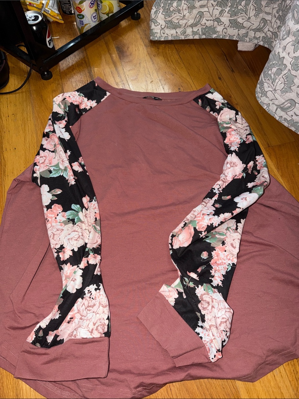 SHEIN CURVE Mauve Raglan Top with Black Floral Sleeves